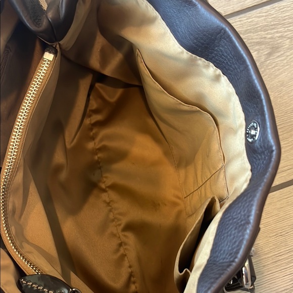 Coach G0993-14423 Signature “C” Canvas w/ Leather Trim Satchel Handbag - Picture 7 of 10